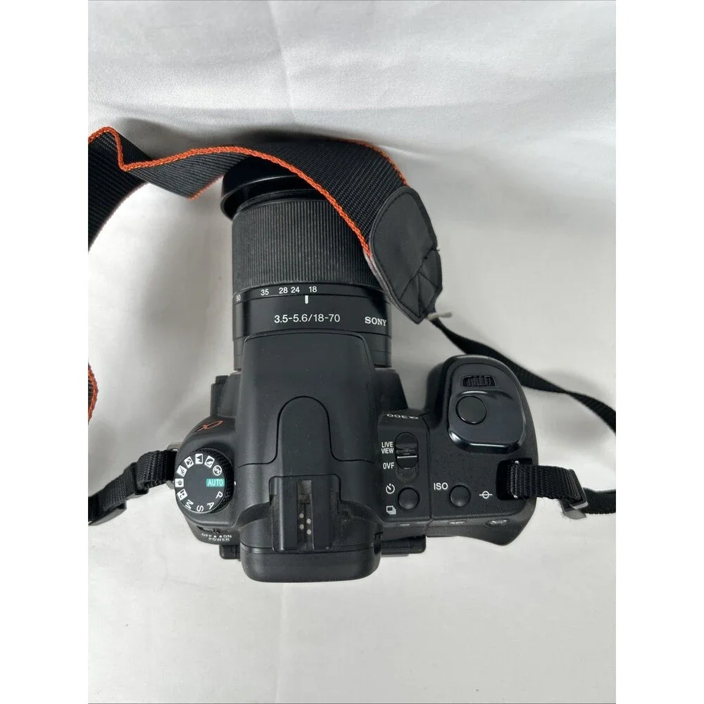 Sony A300 DSLR Camera With 18-70 Lens Camera Bag Battery Sandisk Card & Reader